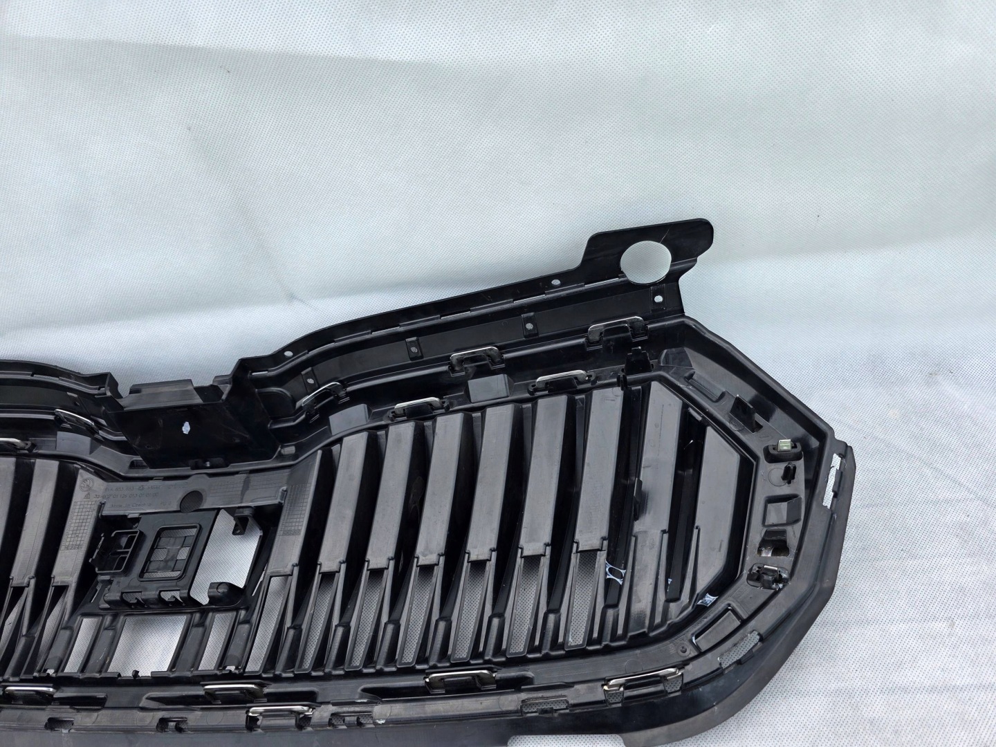 Skoda Fabia 6Y Kühlergrill FRONTGRILL Kühlergitter 6VA853653 - Thumbnail 11