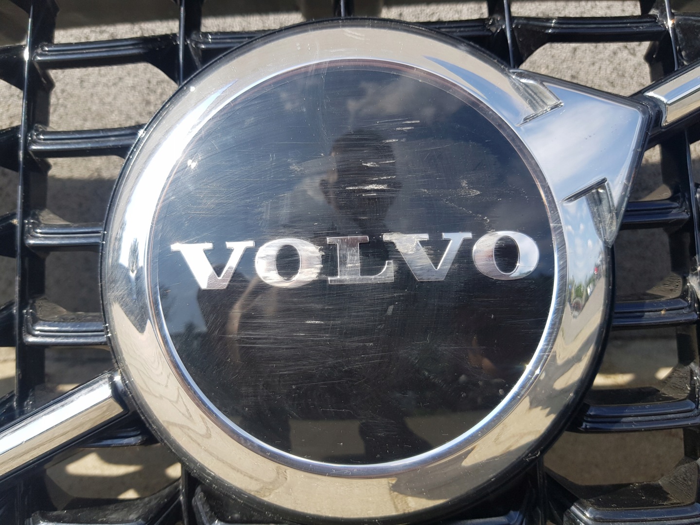 Volvo XC60 Kühlergrill FRONTGRILL Kühlergitter 52133812 - Thumbnail 3