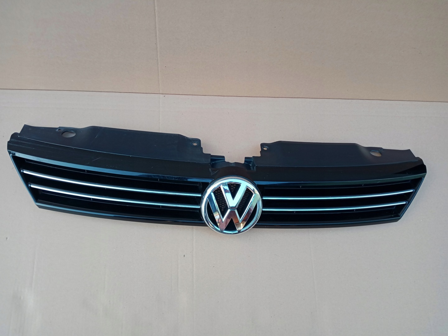 VW Golf V Kühlergrill FRONTGRILL Kühlergitter 5C6853653 - Thumbnail 1