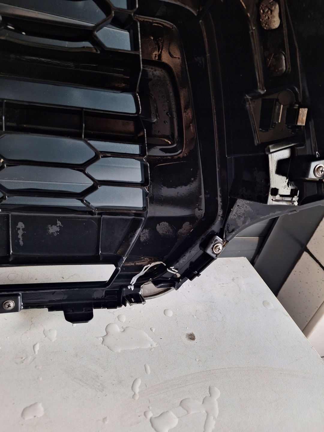 Toyota Hilux AN1P Kühlergrill FRONTGRILL Kühlergitter 53111YP100 - Thumbnail 6