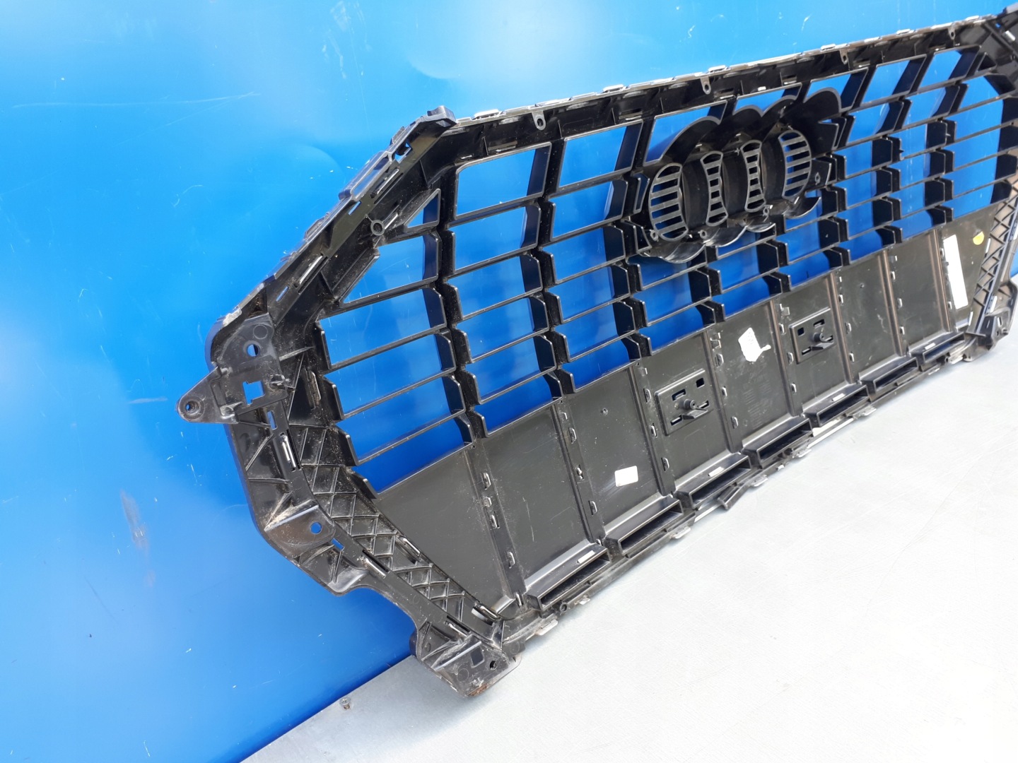 Audi Q3 Kühlergrill FRONTGRILL Kühlergitter 83A853651 - Thumbnail 8