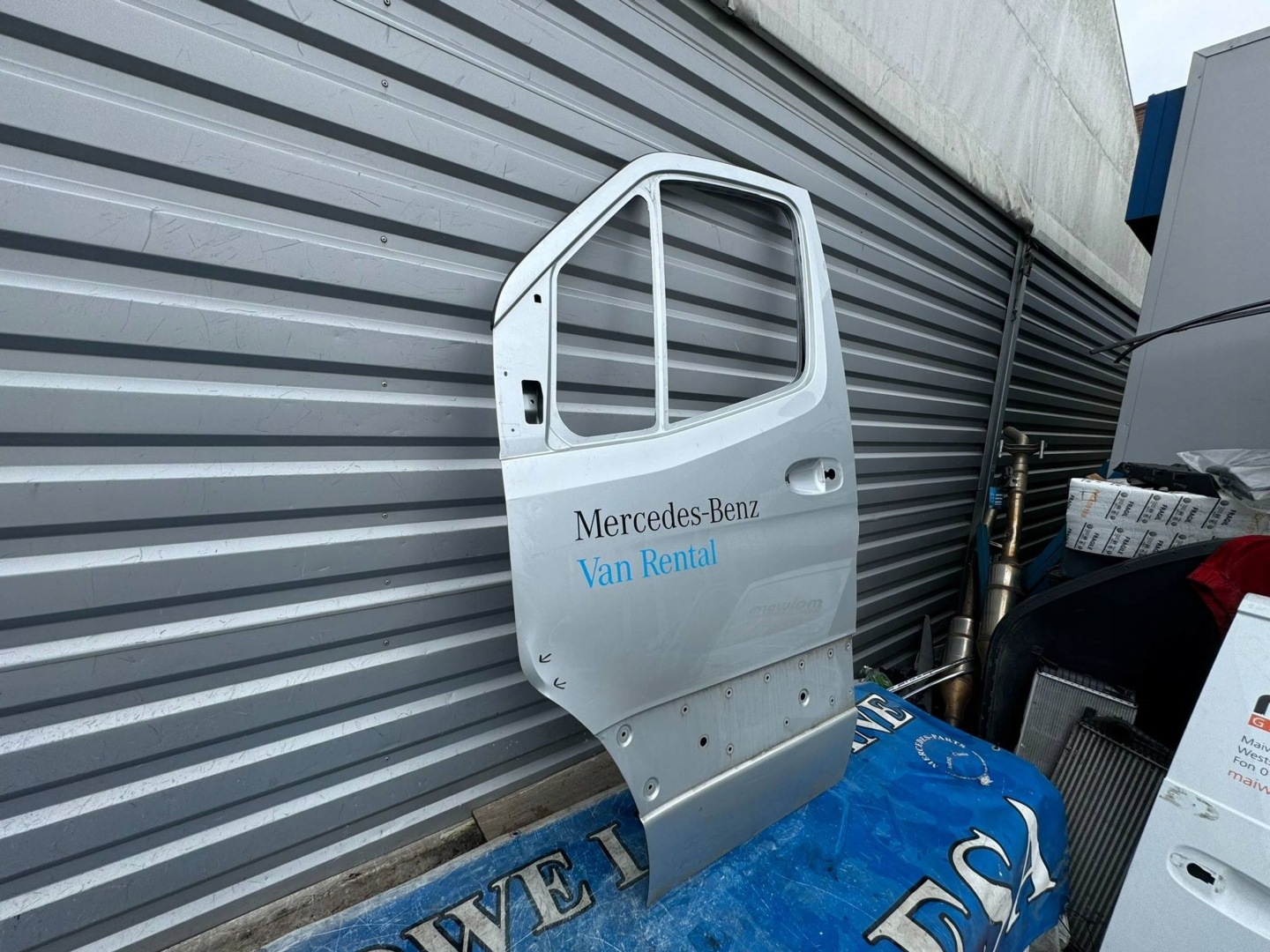 Mercedes-Benz Sprinter W910 Tür Vorne Links Door A9107202300 - Thumbnail 2
