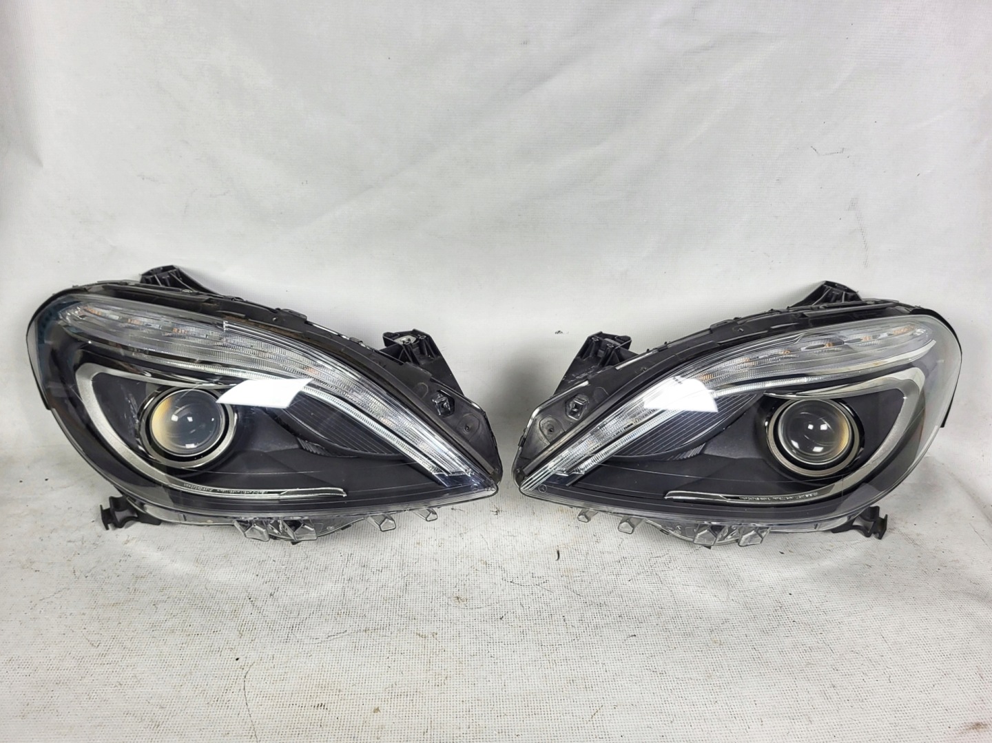Frontscheinwerfer Mercedes-Benz B-Klasse W246 A2468207861 Bi-Xenon Links Headlight - Thumbnail 1