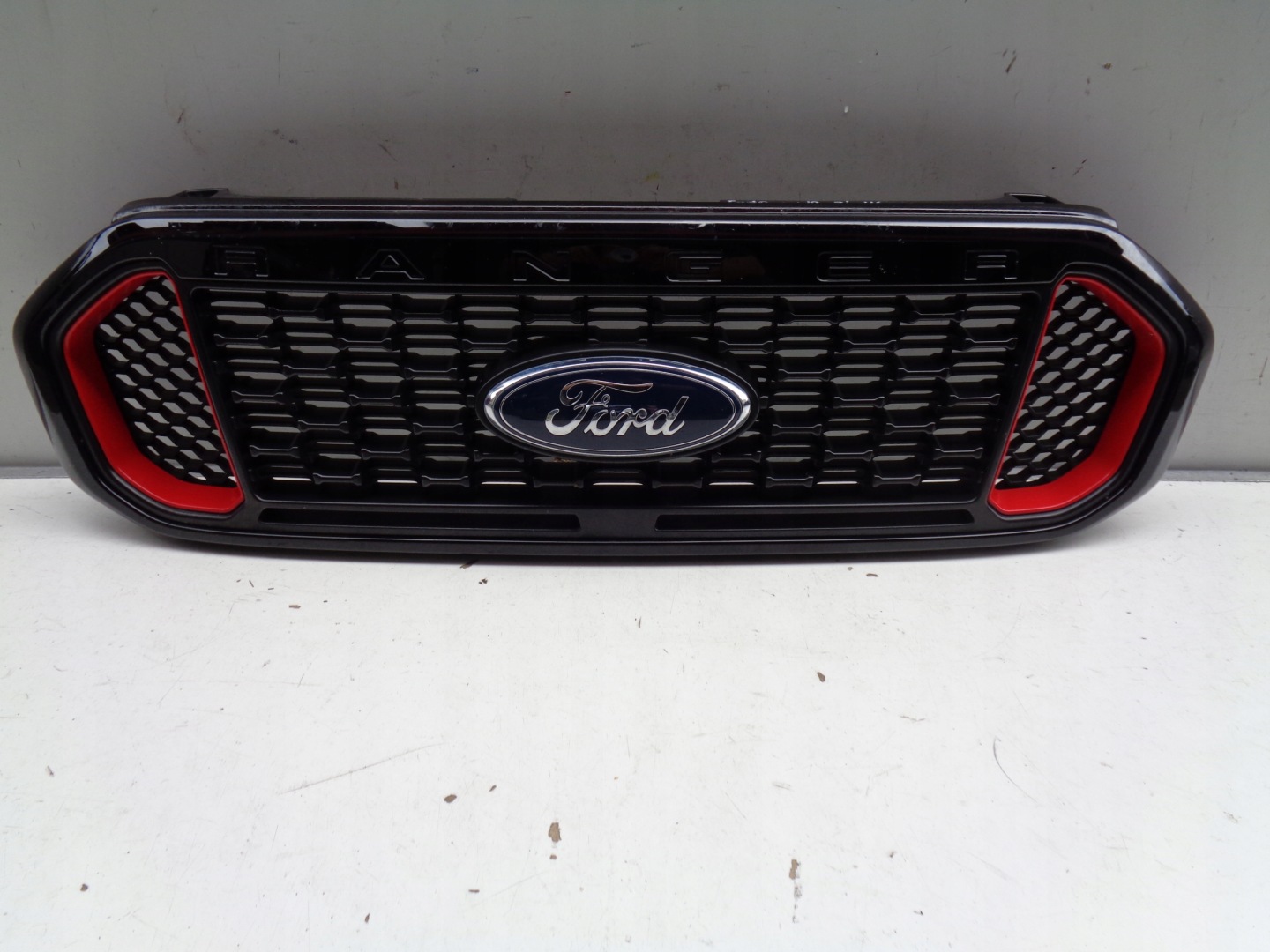 Ford Ranger 4 Mk4 Kühlergrill FRONTGRILL Kühlergitter JB3J8350AATRA - Thumbnail 1