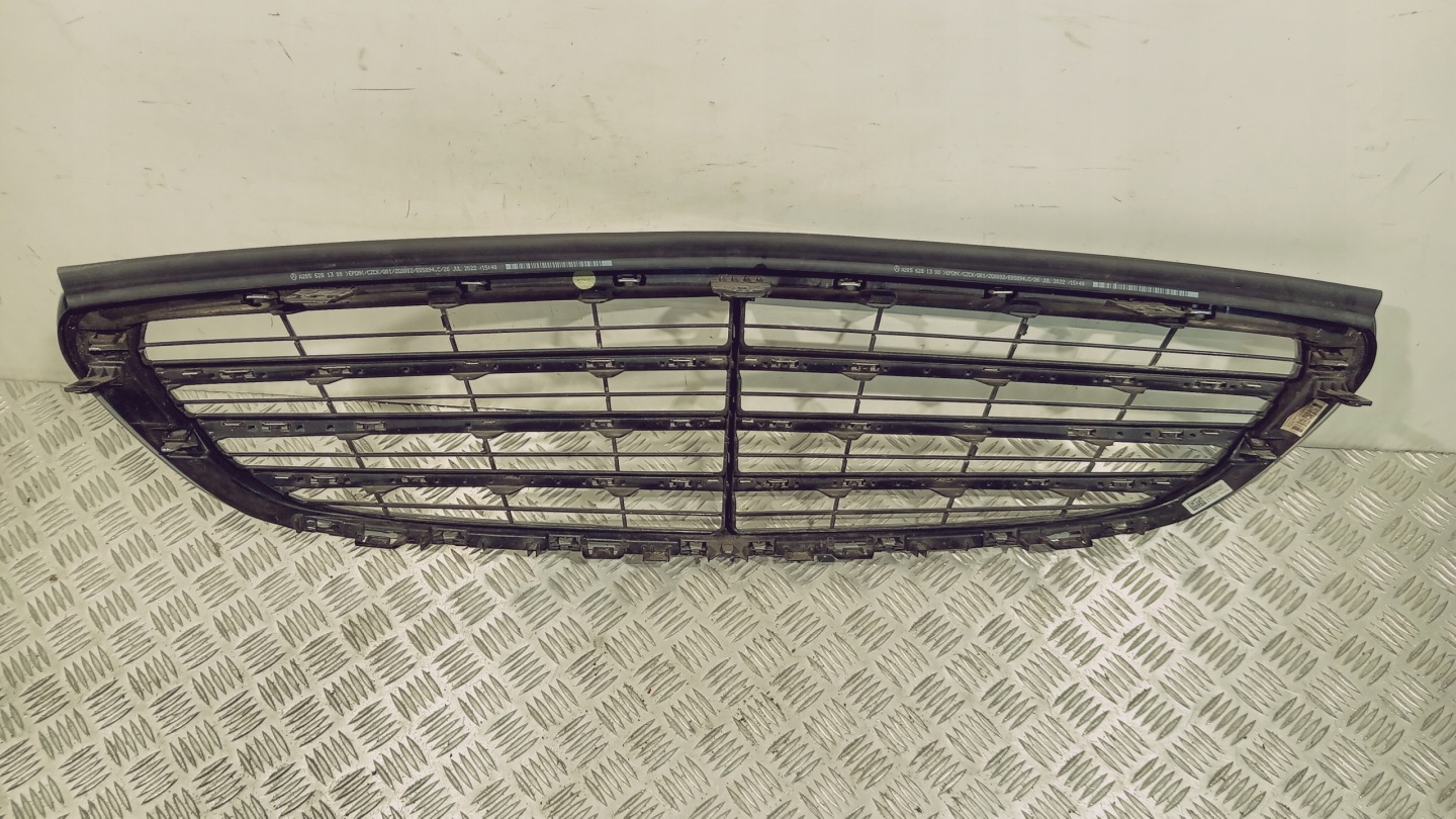 Mercedes-Benz C-Klasse W205 Kühlergrill FRONTGRILL Kühlergitter A2058806606 - Thumbnail 10