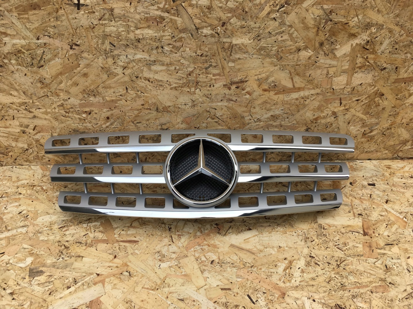 Mercedes-Benz M-Klasse W164 Kühlergrill FRONTGRILL Kühlergitter A1521884344 - Thumbnail 1