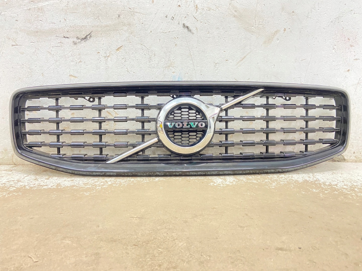 Volvo S60/V60 S60 Kühlergrill FRONTGRILL Kühlergitter 32132220 - Thumbnail 1