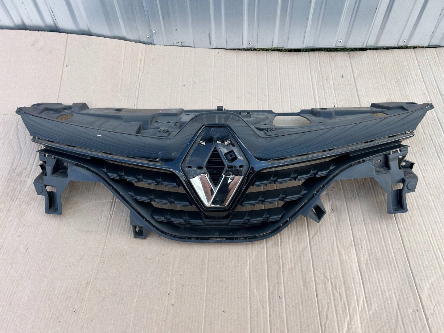 Renault Clio X98 Kühlergrill FRONTGRILL Kühlergitter 622567196R - Thumbnail 1