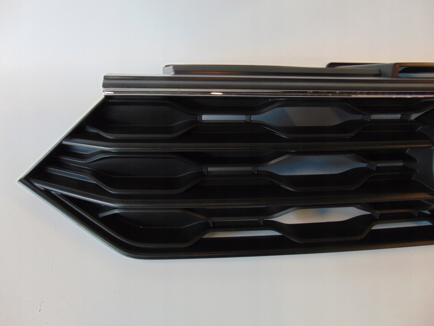 VW T-Roc A1 Kühlergrill FRONTGRILL Kühlergitter 2GA853651E - Thumbnail 3