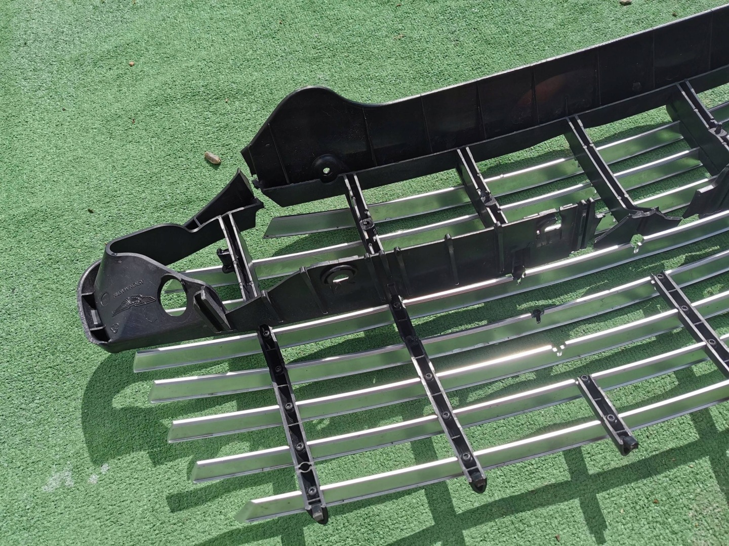 Aston Martin Rapide VH1 Kühlergrill FRONTGRILL Kühlergitter DD438190AA - Thumbnail 10