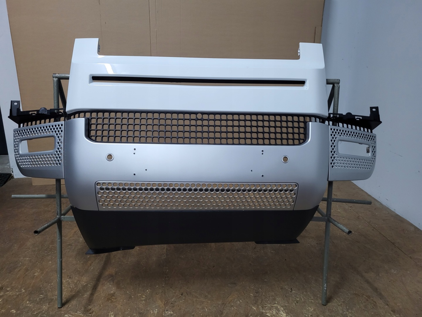 Land Rover Defender LA Kühlergrill FRONTGRILL Kühlergitter L8B217F791 - Thumbnail 10
