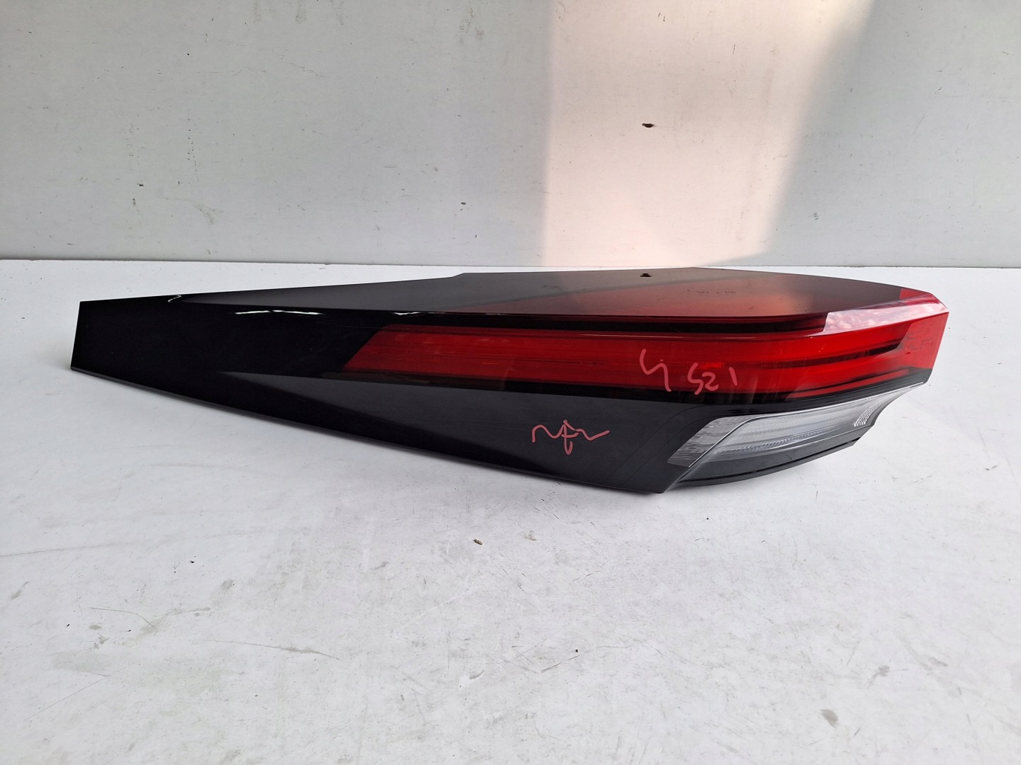 Toyota C-HR X20 Rückleuchte Rearlamp - Thumbnail 1