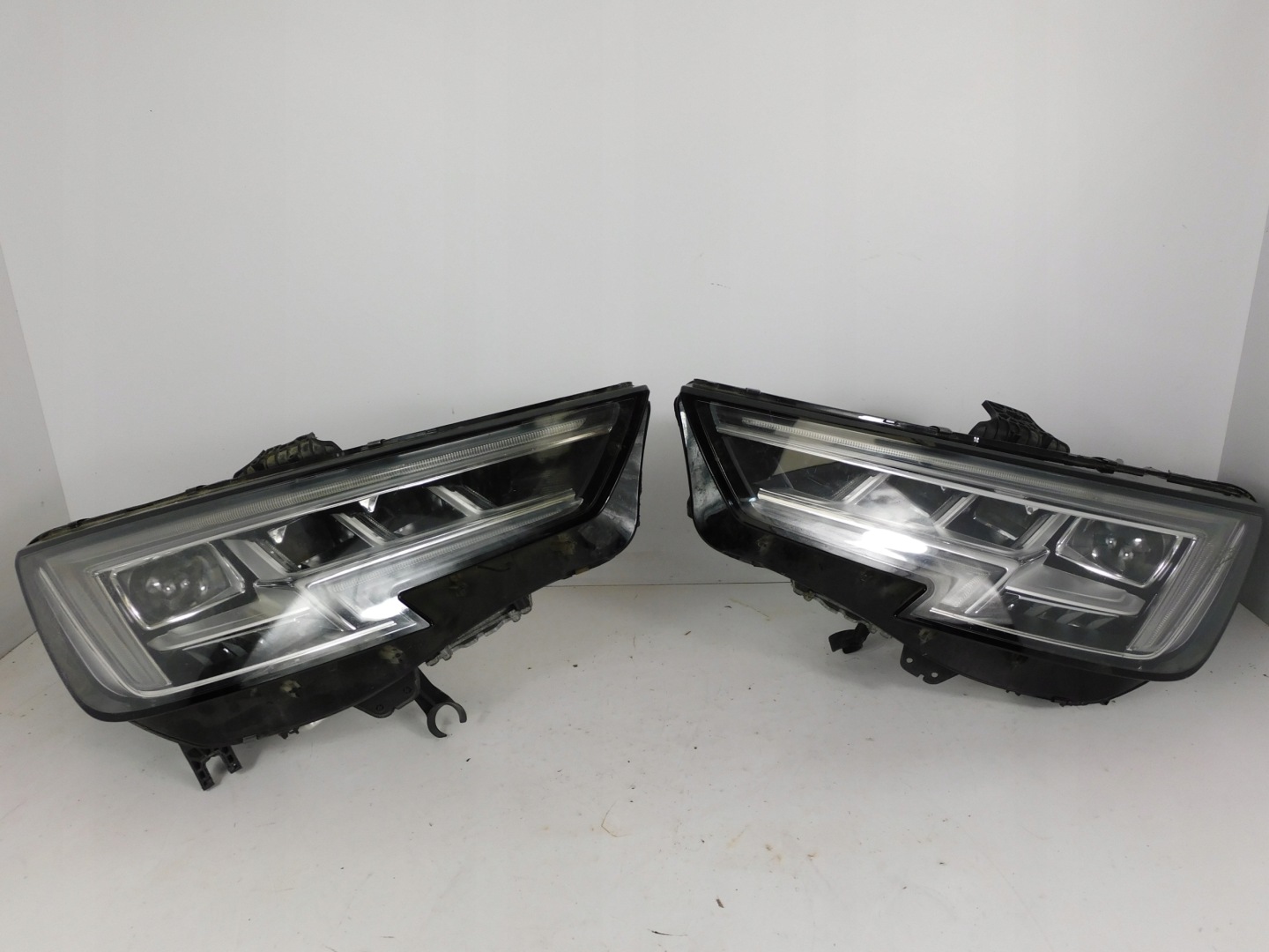 Frontscheinwerfer Audi A4 B9 8W0941035 Matrix LED Links Scheinwerfer Headlight - Thumbnail 1