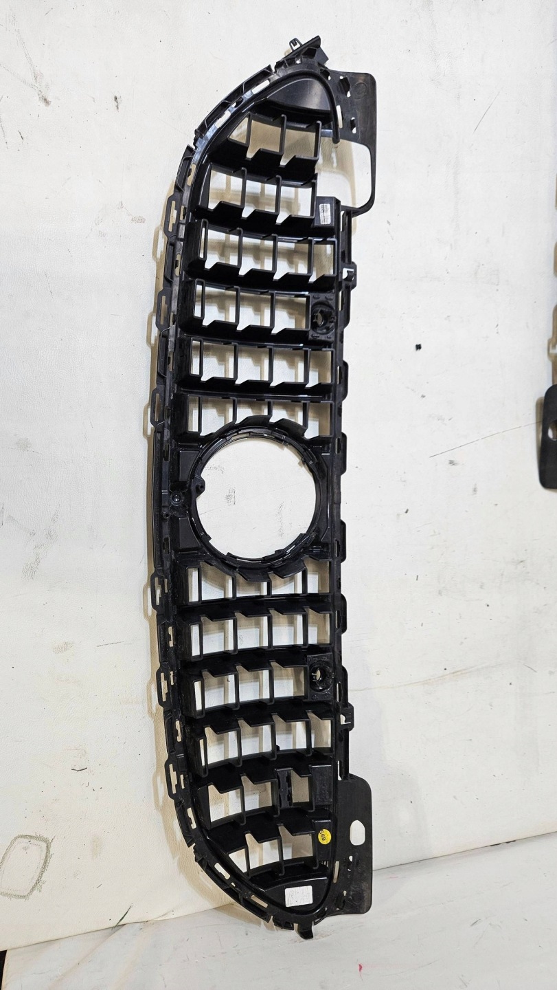 Mercedes-Benz C-Klasse W206 Kühlergrill FRONTGRILL Kühlergitter A2068883300 - Thumbnail 6