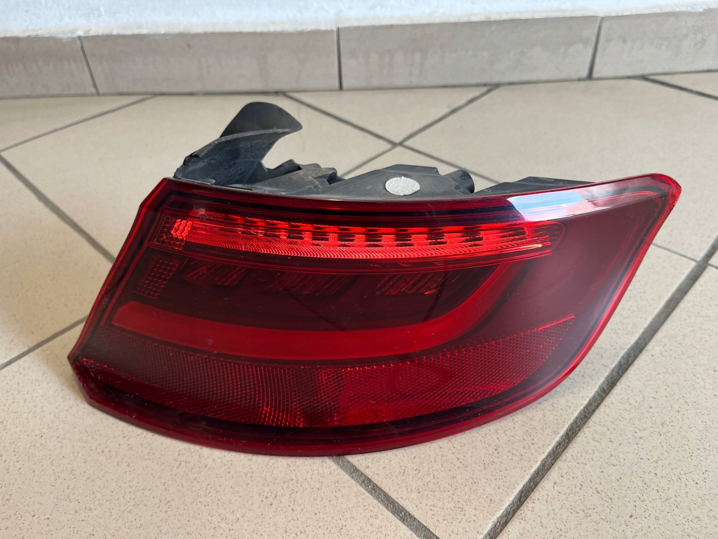 Audi A3 8V4 Rückleuchte 8V4945096D Rearlamp - Thumbnail 1
