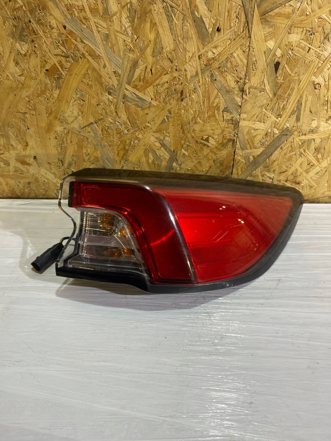 Ford Kuga III Mk3 Rückleuchte LV4813404BE Rearlamp - Thumbnail 1
