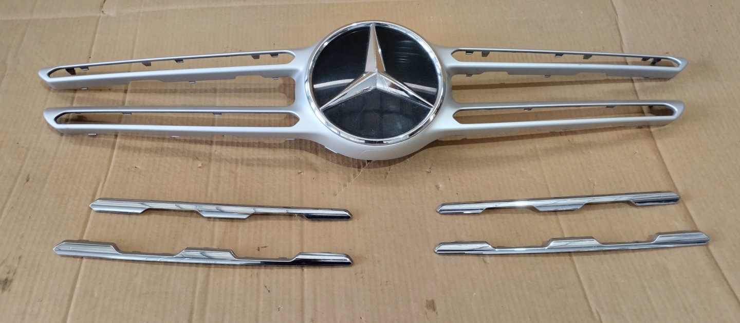 Mercedes-Benz GLC W253 Kühlergrill FRONTGRILL Kühlergitter A2538883700 - Thumbnail 1