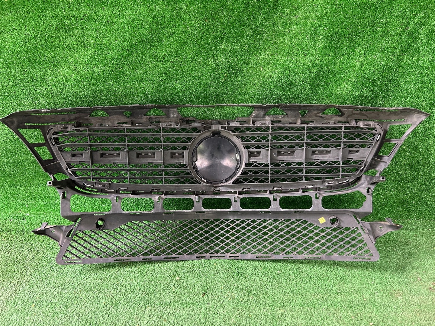 Mercedes-Benz CLS W218 Kühlergrill FRONTGRILL Kühlergitter A2188851765 - Thumbnail 10