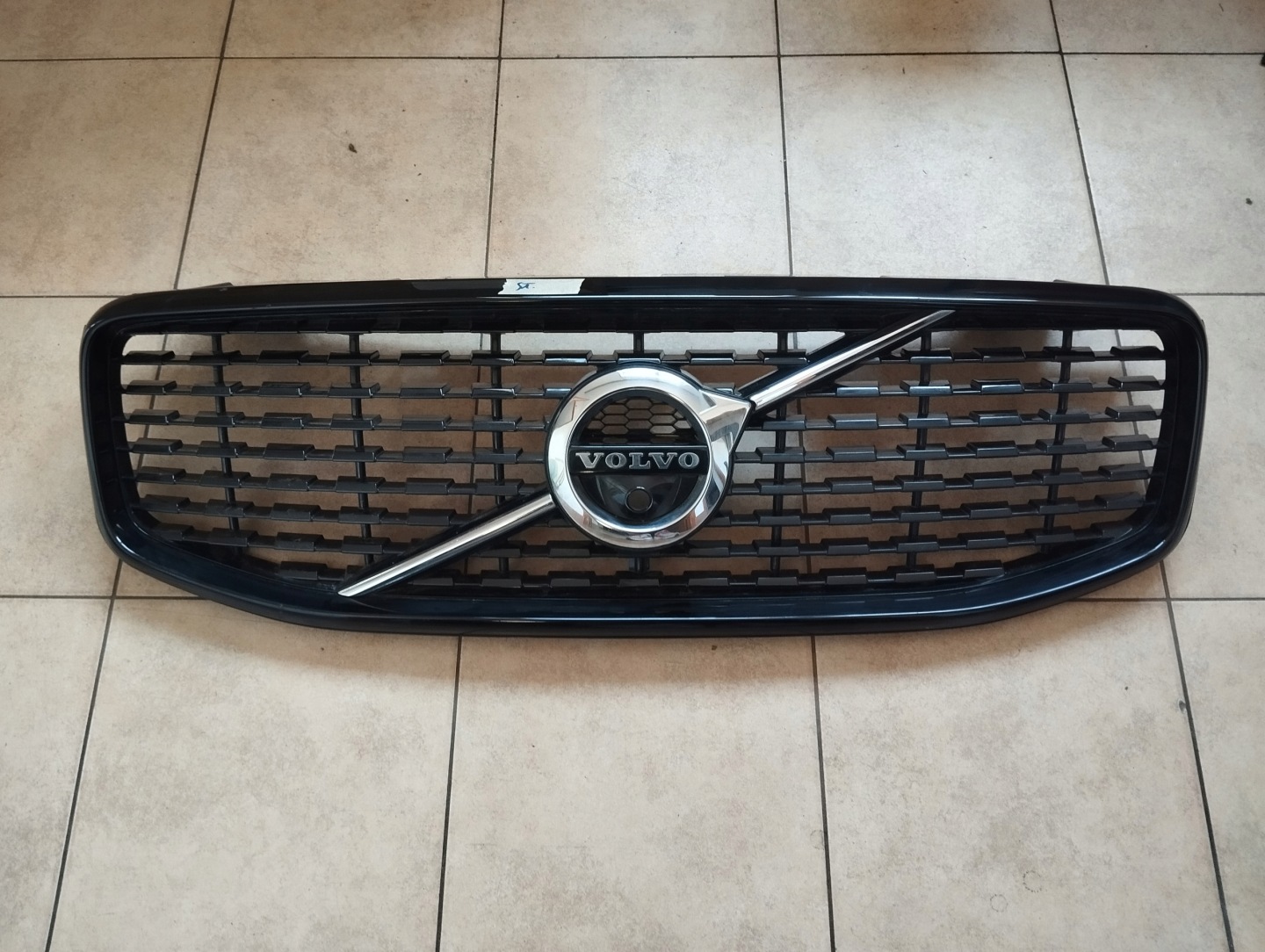 Volvo XC60 Kühlergrill FRONTGRILL Kühlergitter - Thumbnail 1