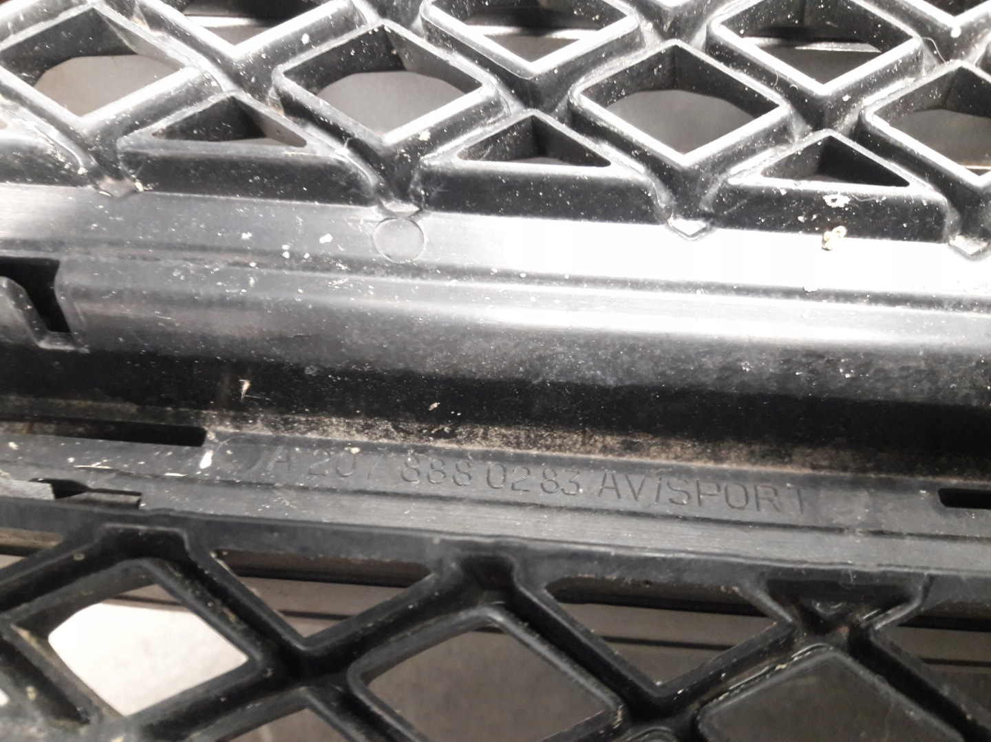 Mercedes-Benz E-Klasse W207 Kühlergrill FRONTGRILL Kühlergitter A2078880283 - Thumbnail 9