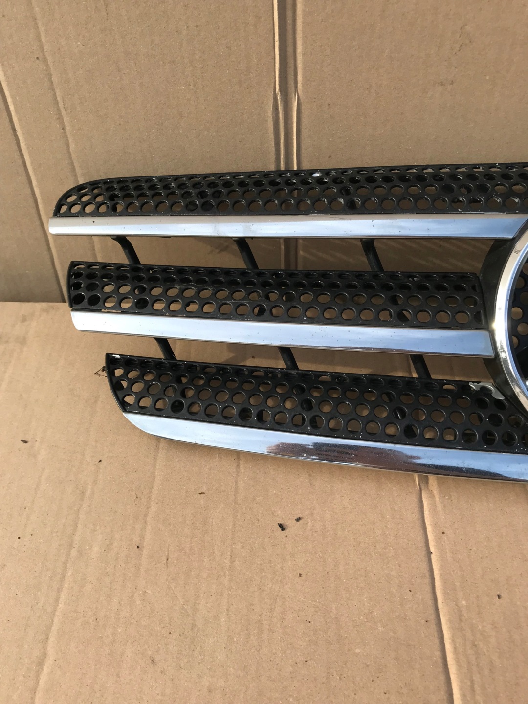 Mercedes-Benz M-Klasse W163 Kühlergrill FRONTGRILL Kühlergitter A1638801085 - Thumbnail 2