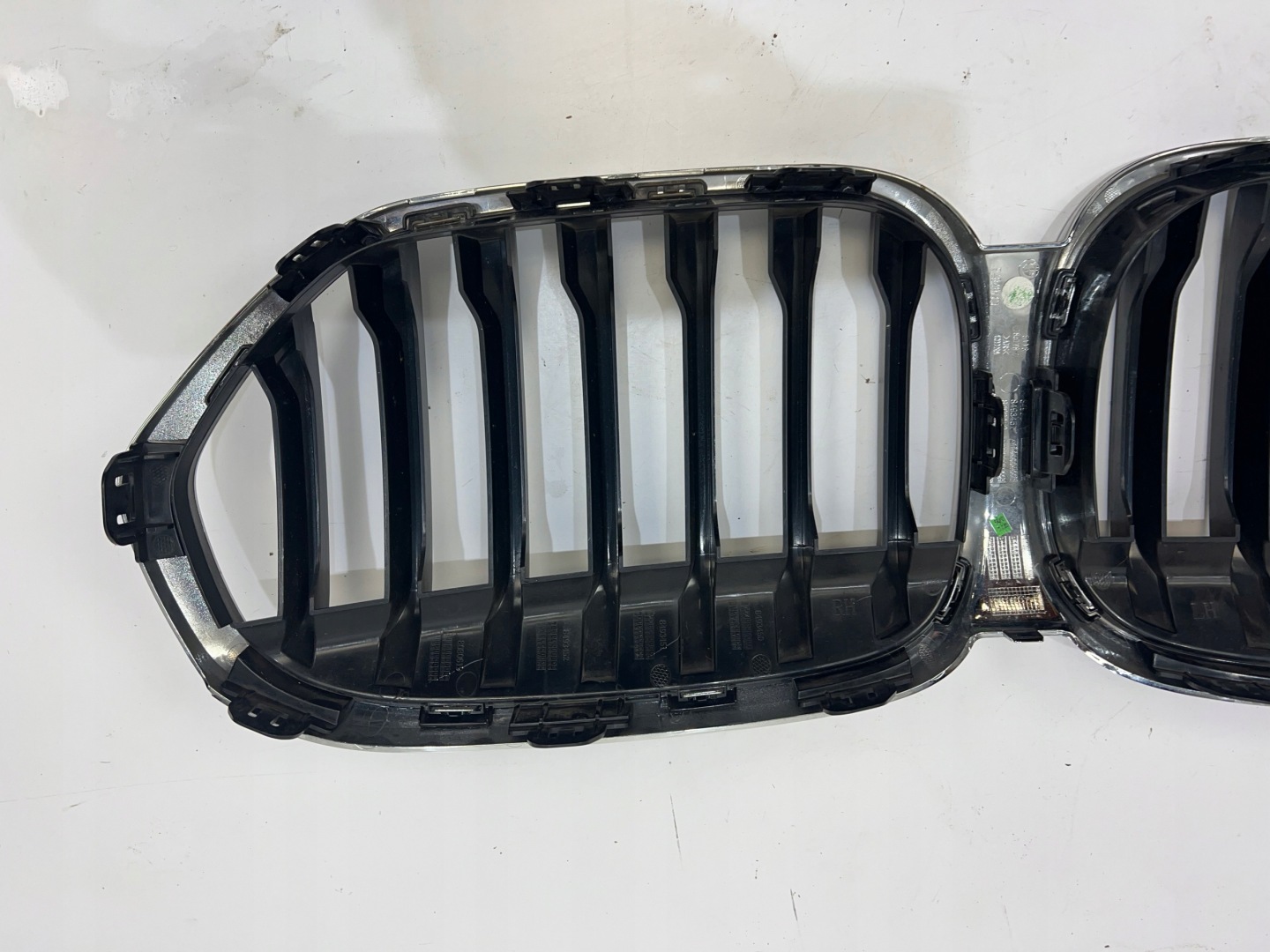 BMW X1 F48 Kühlergrill FRONTGRILL Kühlergitter 5113185 - Thumbnail 5