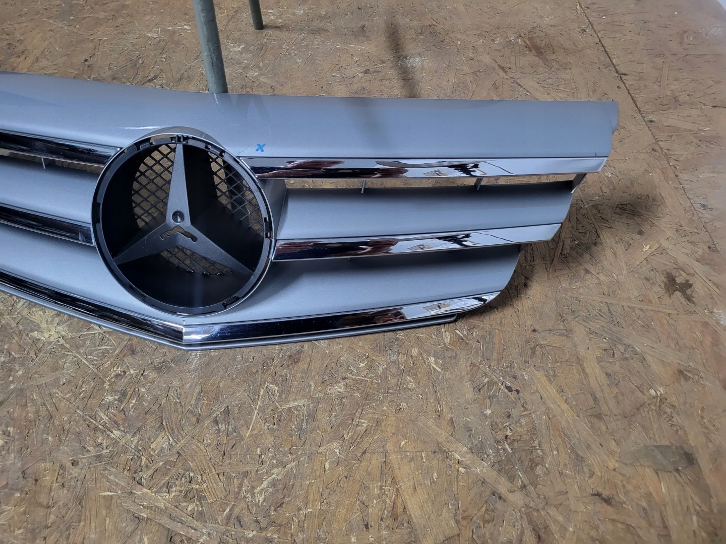 Mercedes-Benz B-Klasse W246 Kühlergrill FRONTGRILL Kühlergitter A8963698646 - Thumbnail 3