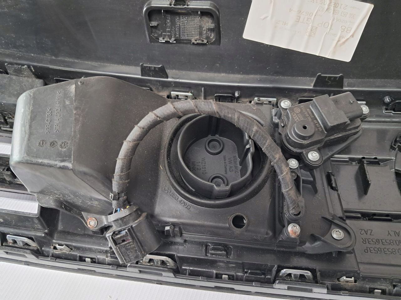VW Passat B8 Kühlergrill FRONTGRILL Kühlergitter 3G0853651CH - Thumbnail 12
