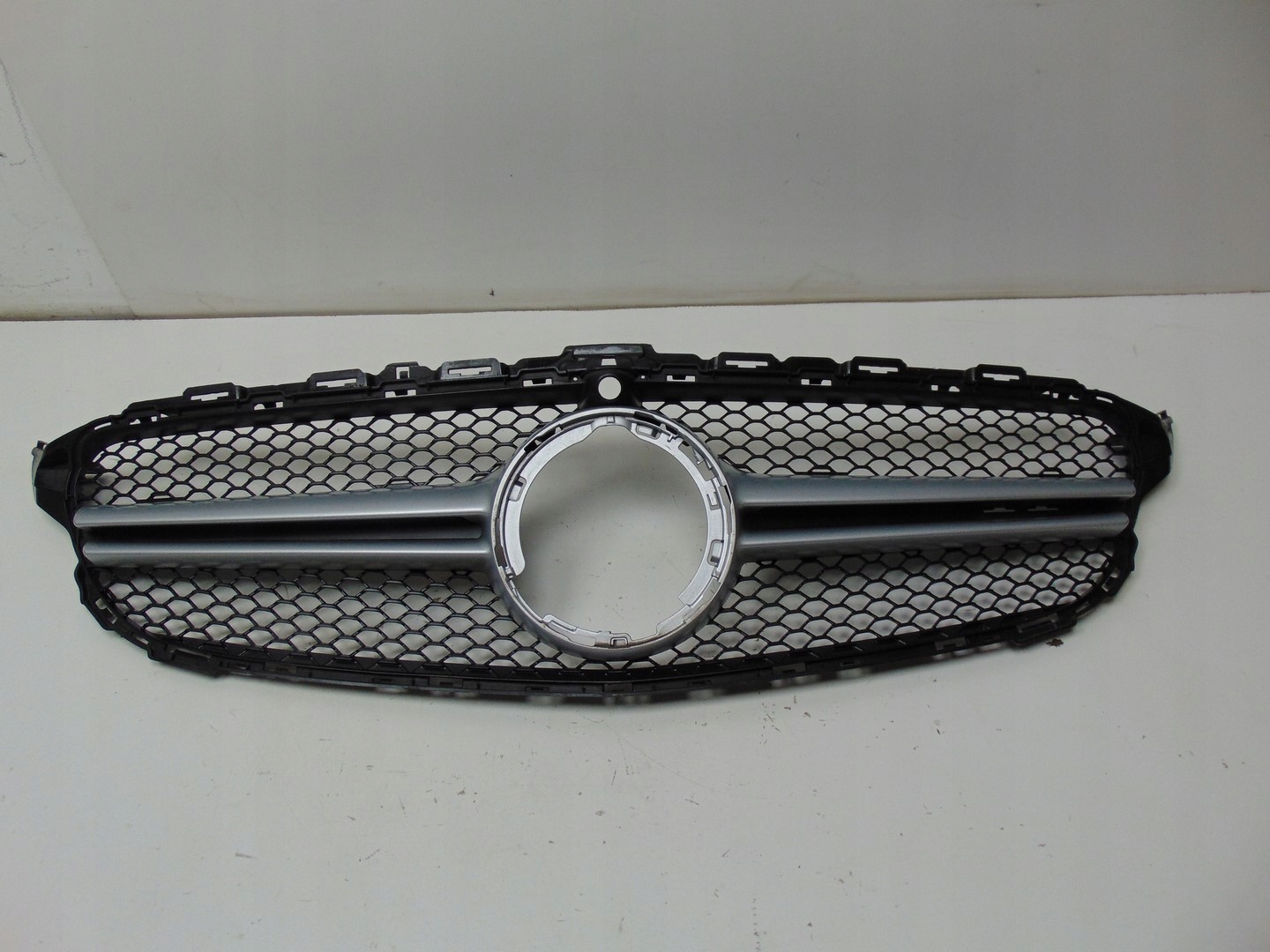 Mercedes-Benz C-Klasse W205 Kühlergrill FRONTGRILL Kühlergitter A2058882000 - Thumbnail 2