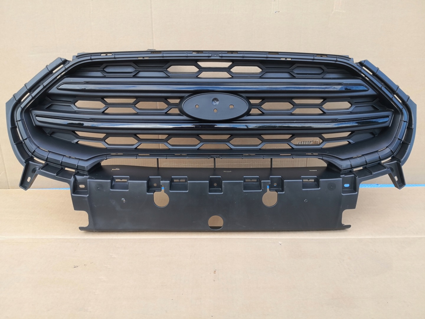 Ford EcoSport Kühlergrill FRONTGRILL Kühlergitter GN1517B968EWG - Thumbnail 1