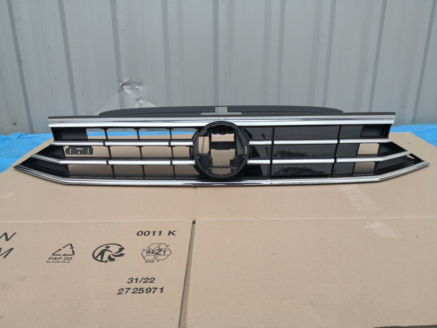 VW Passat B8 Kühlergrill FRONTGRILL Kühlergitter 3G0853651BS - Thumbnail 10