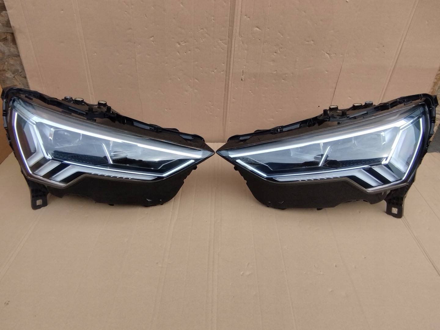 Frontscheinwerfer Audi Q3 LED Links Scheinwerfer Headlight - Thumbnail 1