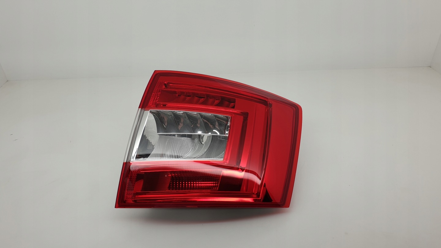 Skoda Octavia 1U Rückleuchte 75E994509 Rearlamp - Thumbnail 1