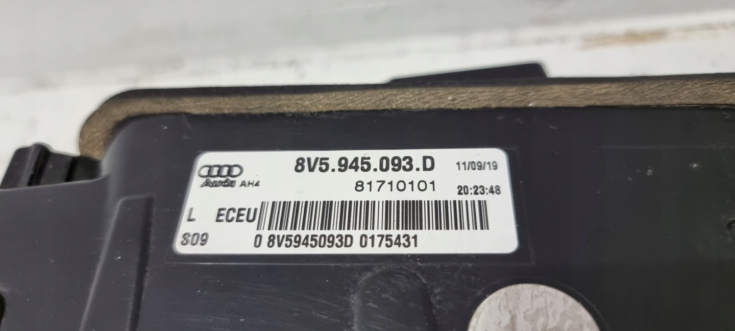 Audi A3 8V Rückleuchte 8V5945093D Rearlamp - Thumbnail 9