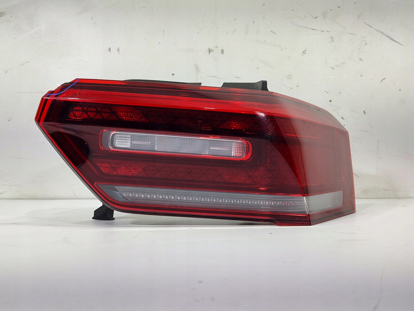 VW ID.3 E1 Rückleuchte 10A945208 Rearlamp - Thumbnail 1