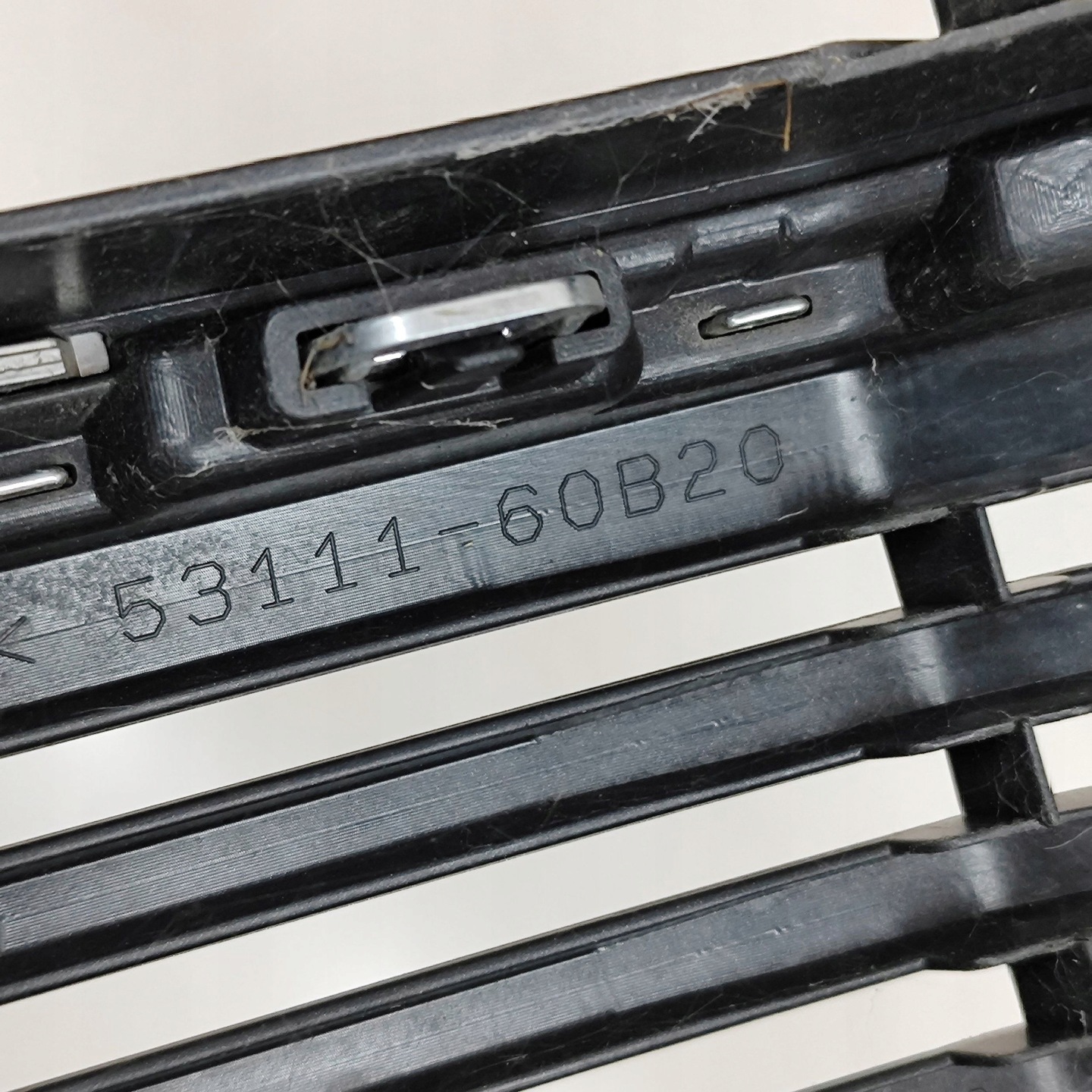Toyota Land Cruiser J8/J10/J20 J8 Kühlergrill FRONTGRILL Kühlergitter 5311160B20 - Thumbnail 7