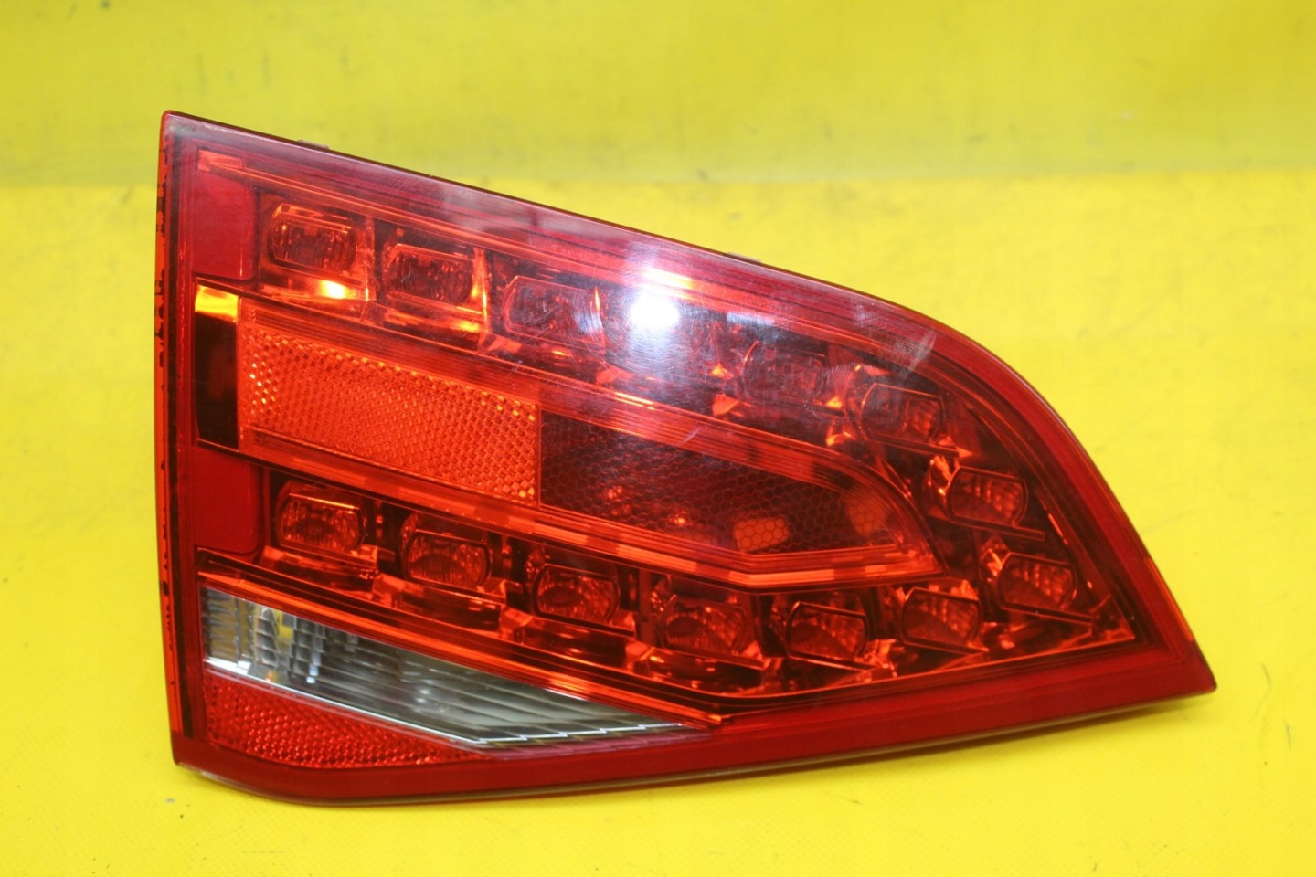 Audi A4 B8 Rückleuchte Rearlamp - Thumbnail 1