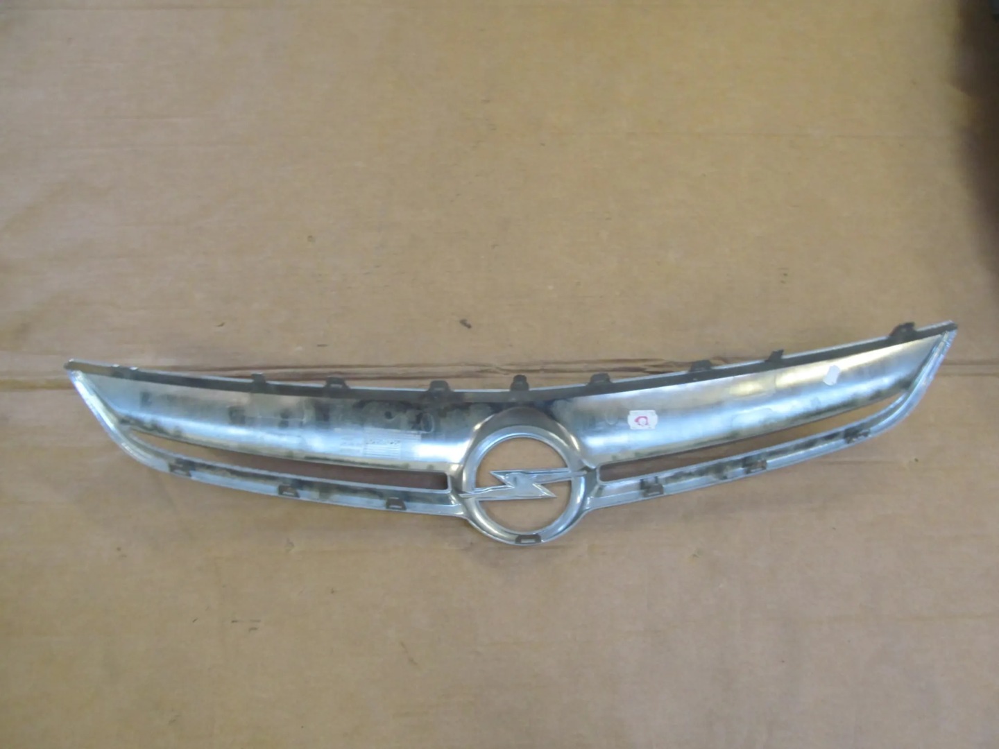 Opel Corsa Kühlergrill FRONTGRILL Kühlergitter 13286001 - Thumbnail 7