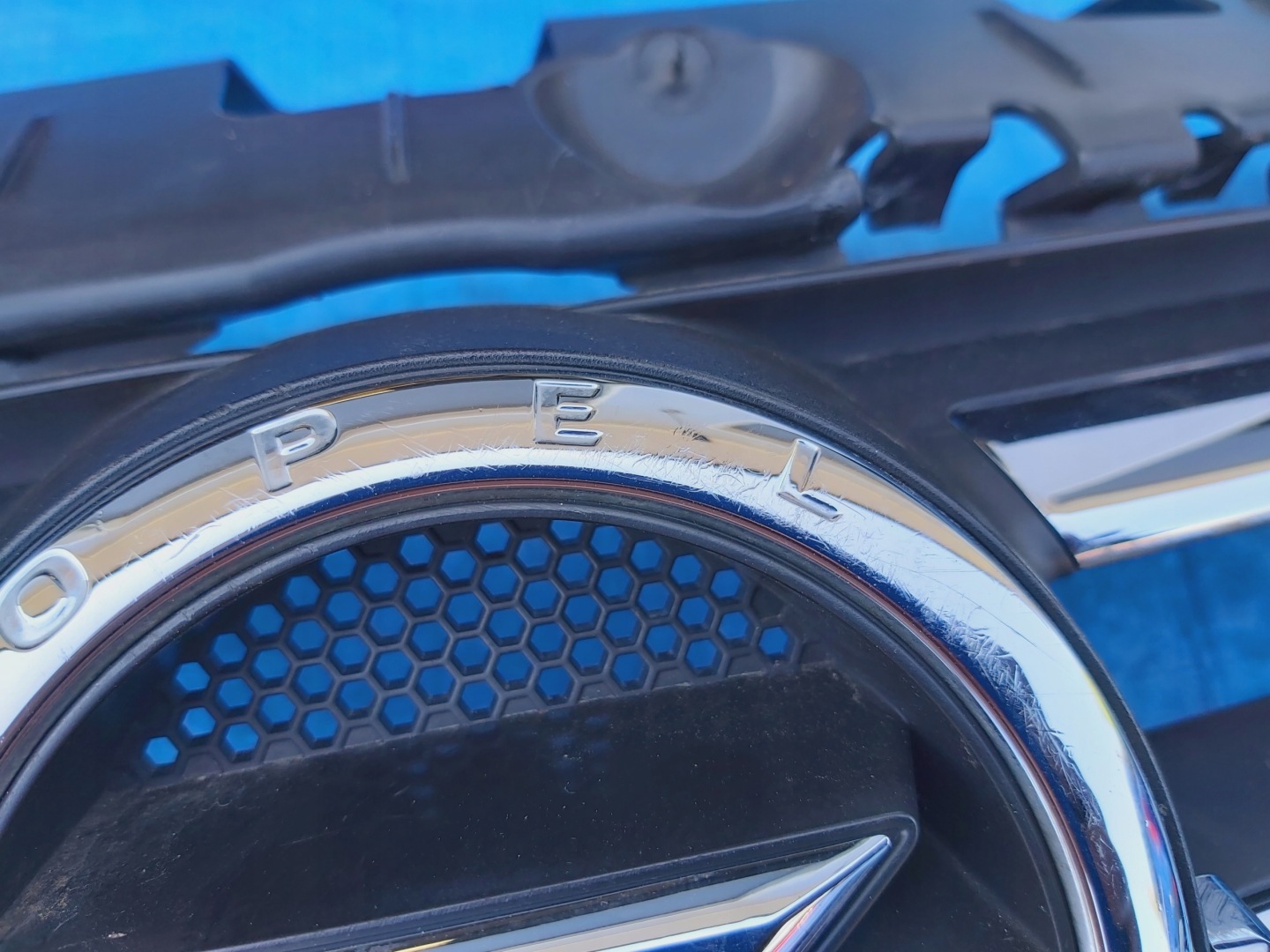 Opel Astra Kühlergrill FRONTGRILL Kühlergitter 93389777 - Thumbnail 8