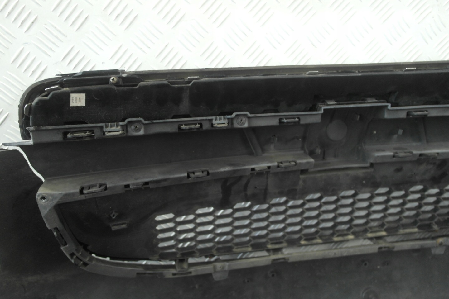 Chevrolet Orlando KL1Y Kühlergrill FRONTGRILL Kühlergitter - Thumbnail 9