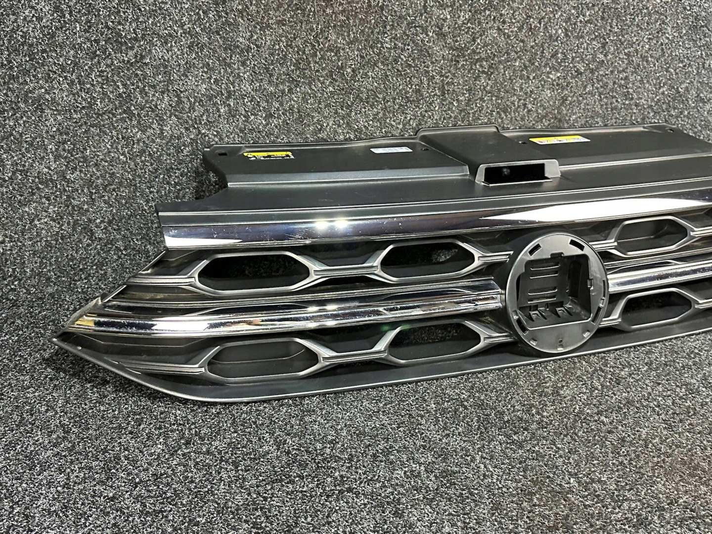 VW T-Roc A1 Kühlergrill FRONTGRILL Kühlergitter 2GA853653H - Thumbnail 2