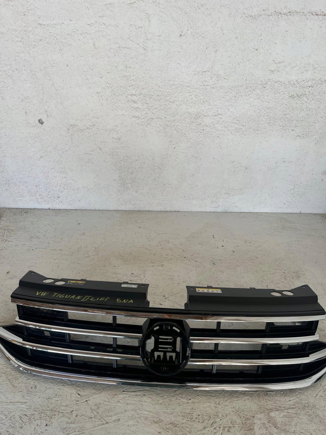 VW Tiguan Kühlergrill FRONTGRILL Kühlergitter - Thumbnail 1