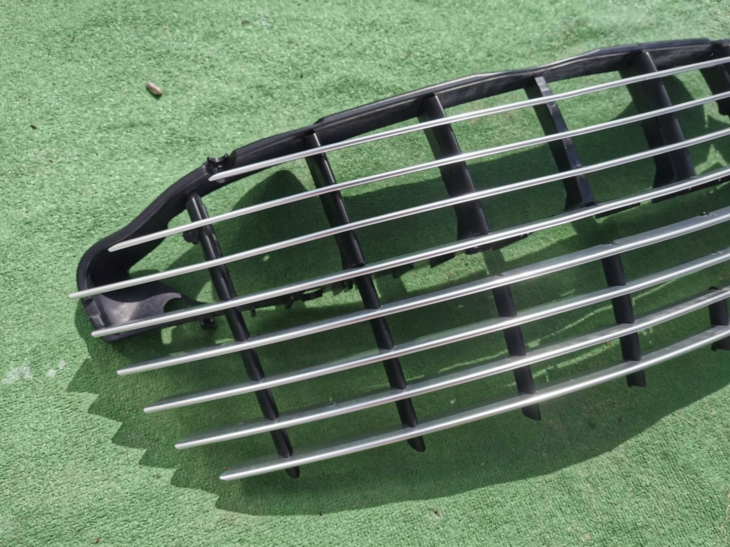 Aston Martin Rapide VH1 Kühlergrill FRONTGRILL Kühlergitter DD438190AA - Thumbnail 2