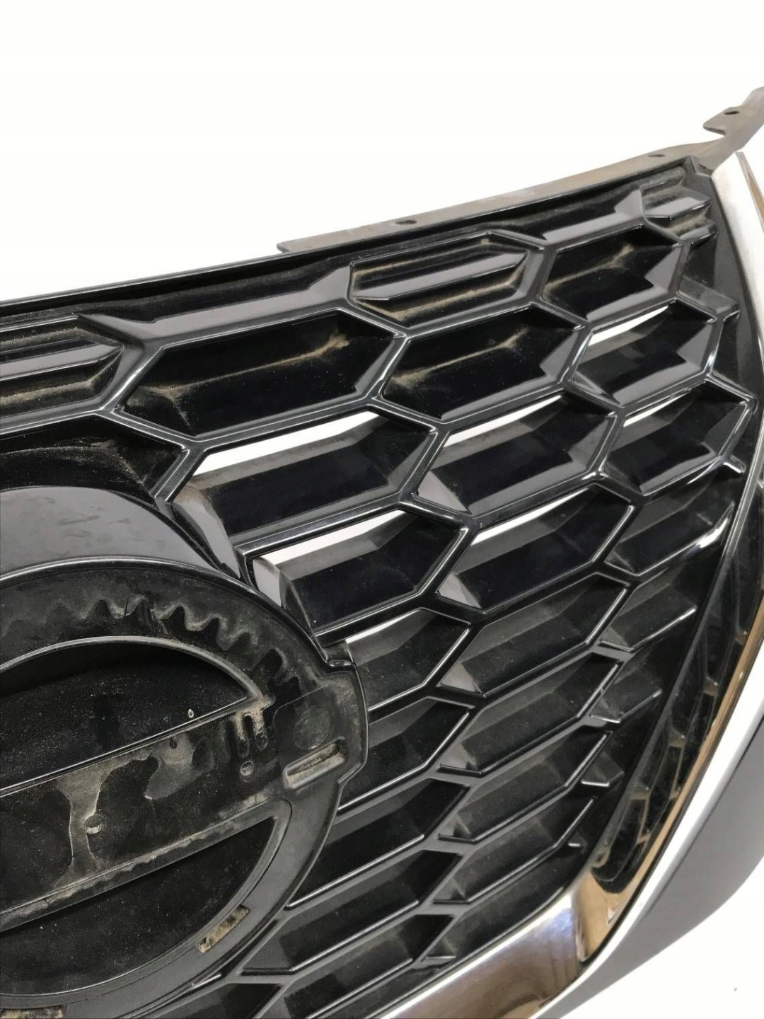 Nissan Juke F16 Kühlergrill FRONTGRILL Kühlergitter 623106PA0A - Thumbnail 7
