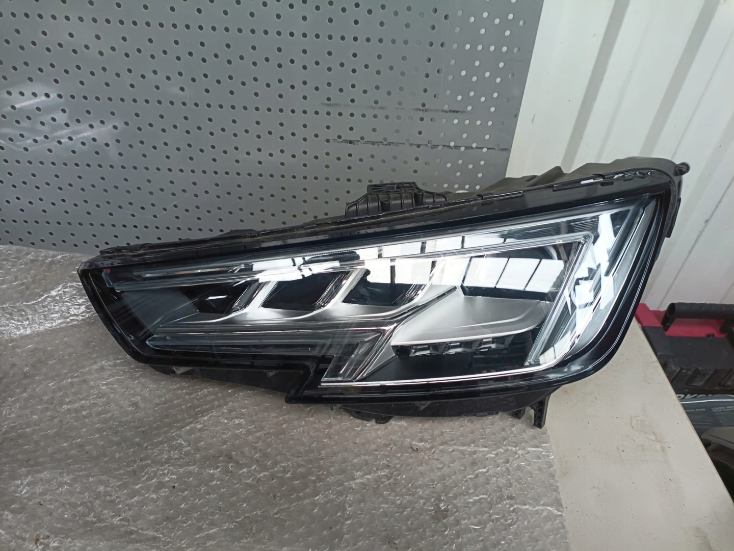 Frontscheinwerfer Audi A4 B9 8W0941783 Matrix LED Links Scheinwerfer Headlight - Thumbnail 1