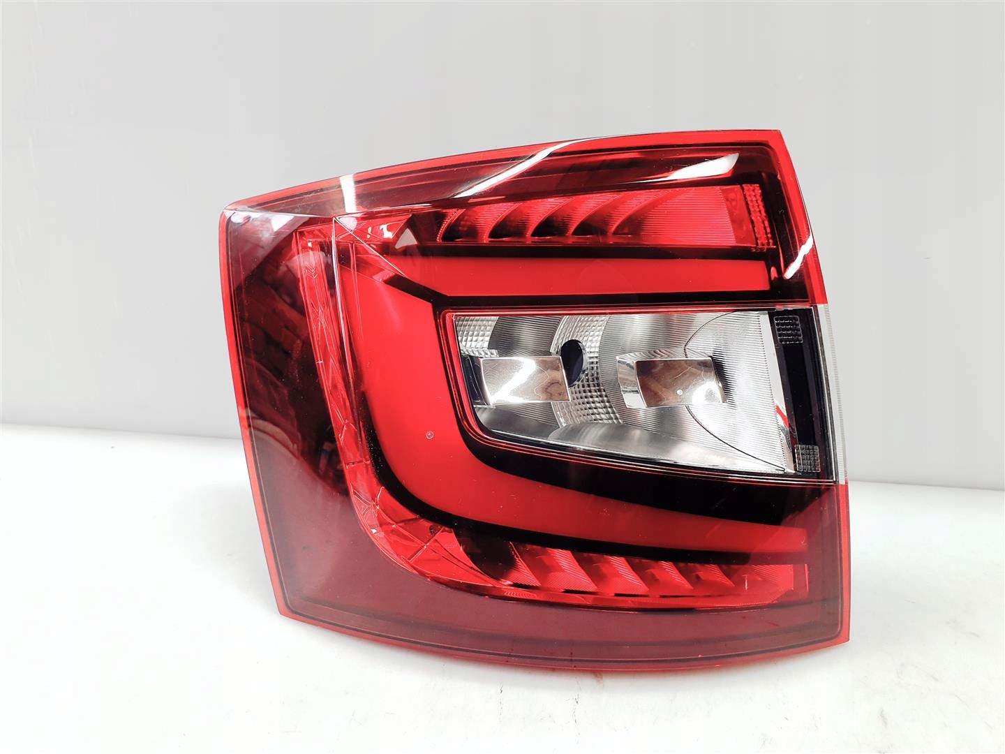 Skoda Octavia 1U Rückleuchte Rearlamp - Thumbnail 1