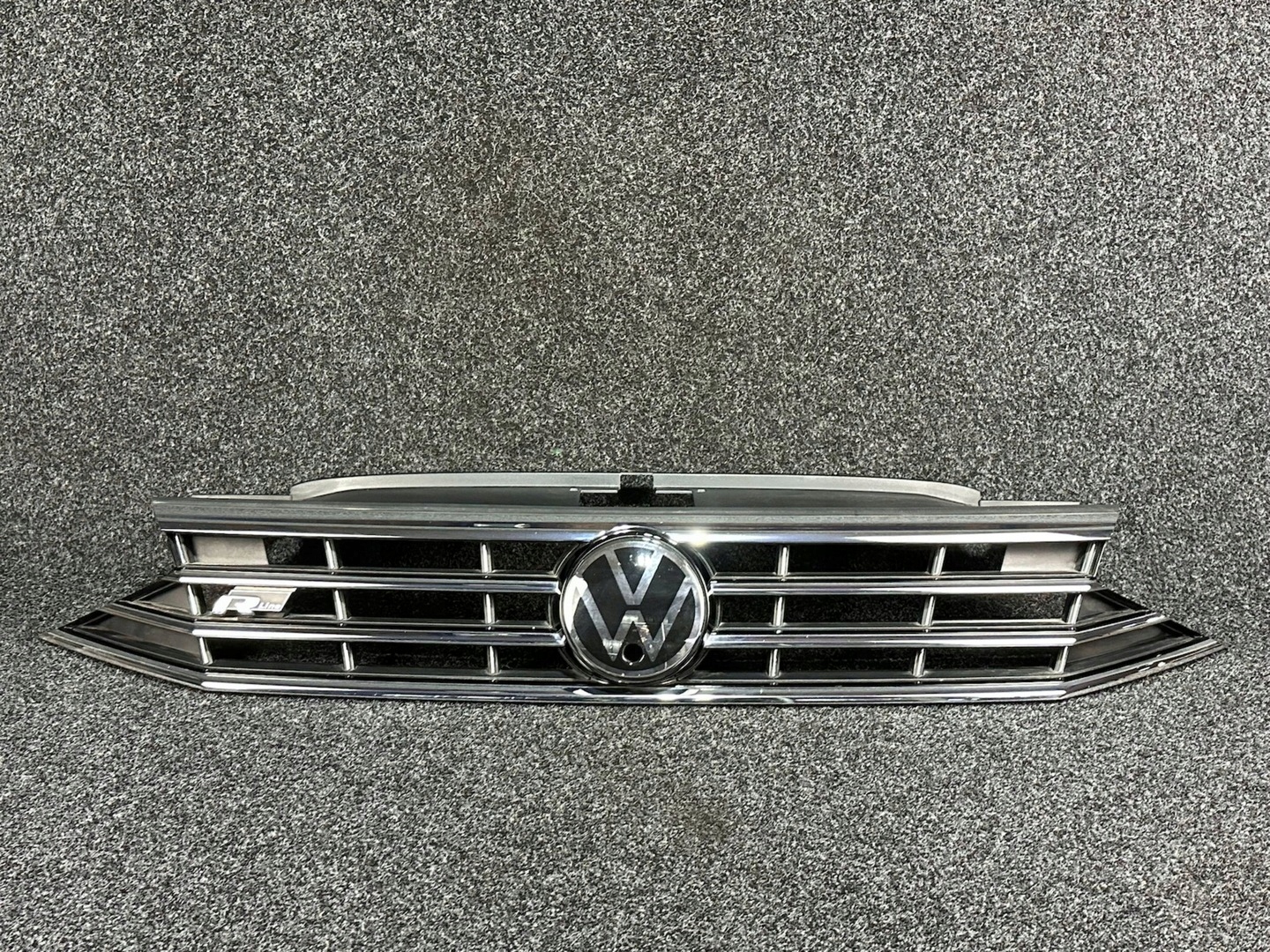 VW Passat B8 Kühlergrill FRONTGRILL Kühlergitter 3G0853651DE - Thumbnail 1