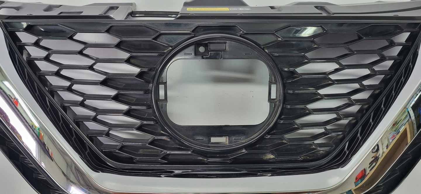 Nissan Qashqai J11 Kühlergrill FRONTGRILL Kühlergitter 62310HV3OE - Thumbnail 9