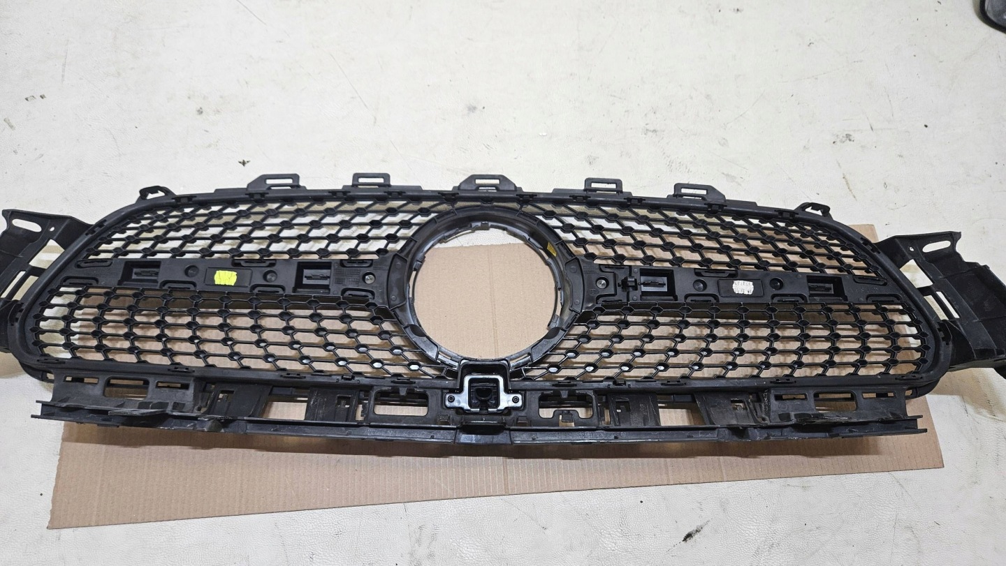 Mercedes-Benz E-Klasse W238 Kühlergrill FRONTGRILL Kühlergitter A2388880300 - Thumbnail 11
