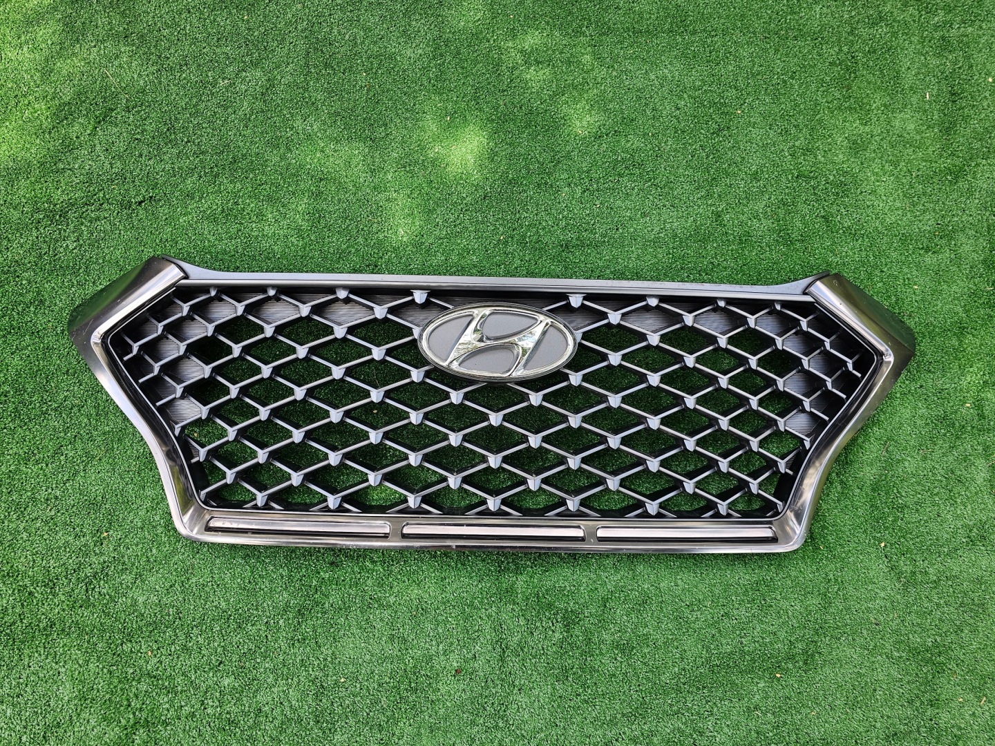 Hyundai Tucson NX4E Kühlergrill FRONTGRILL Kühlergitter 86351D7700 - Thumbnail 1